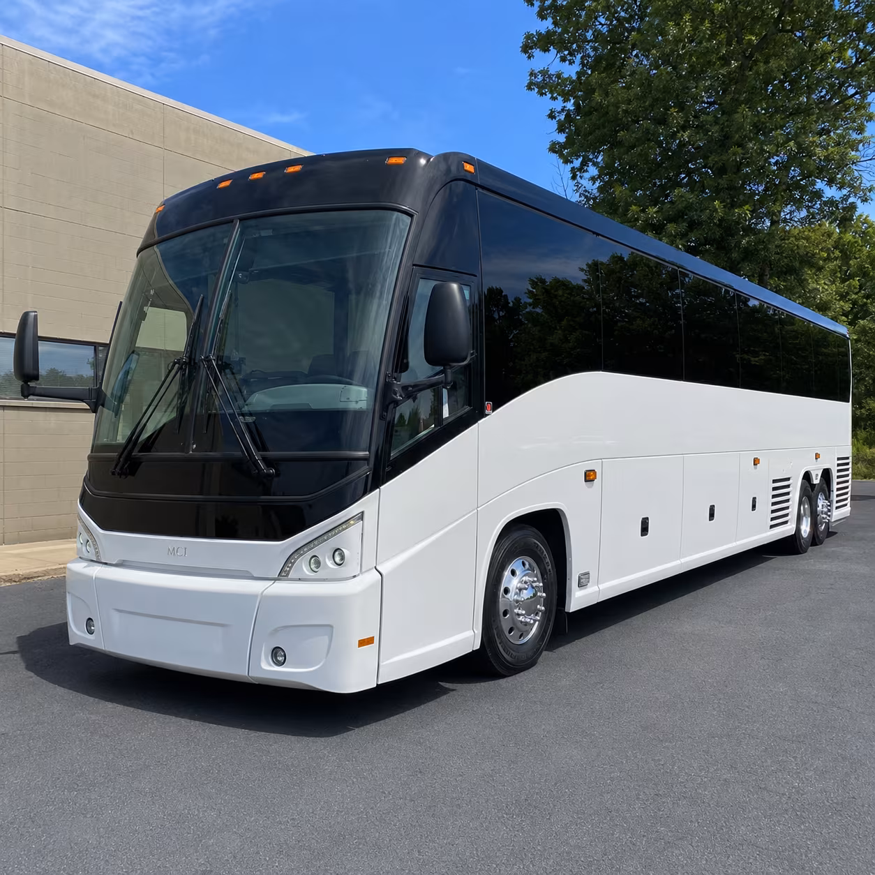 employee shuttle buses that beat the i 10 every single morning